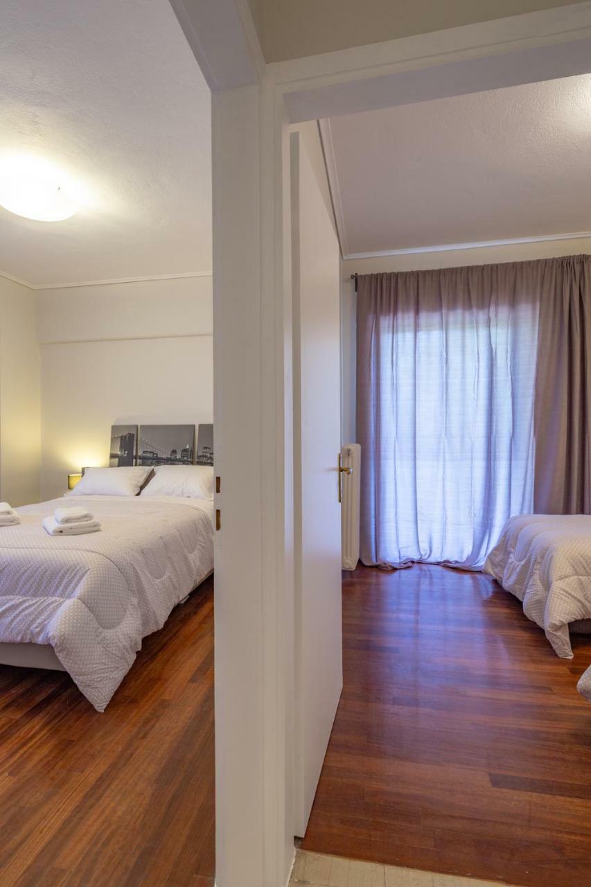 Kleio - Spacious apartment in Glyfada Atenas Exterior foto